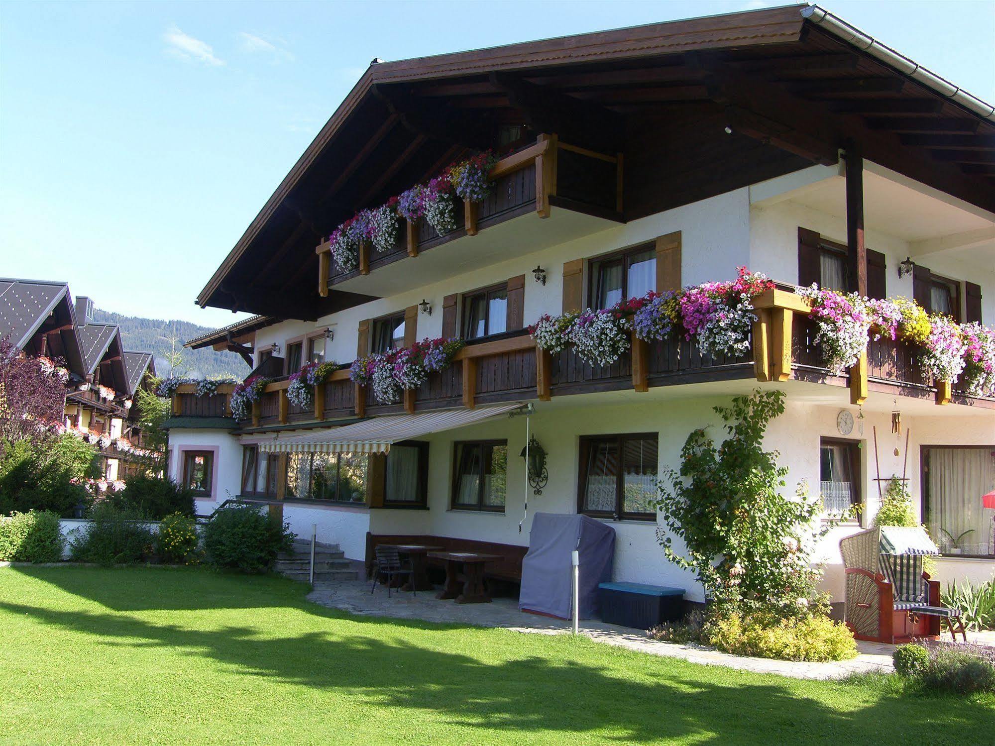 Gaestehaus Elisabeth Radstadt Exterior photo